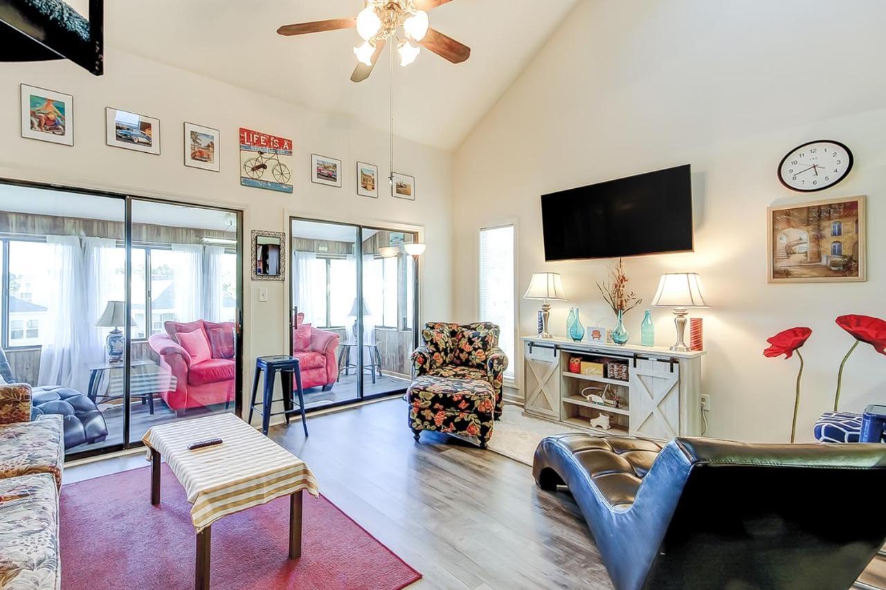 Fairway Village - B6 Apartment