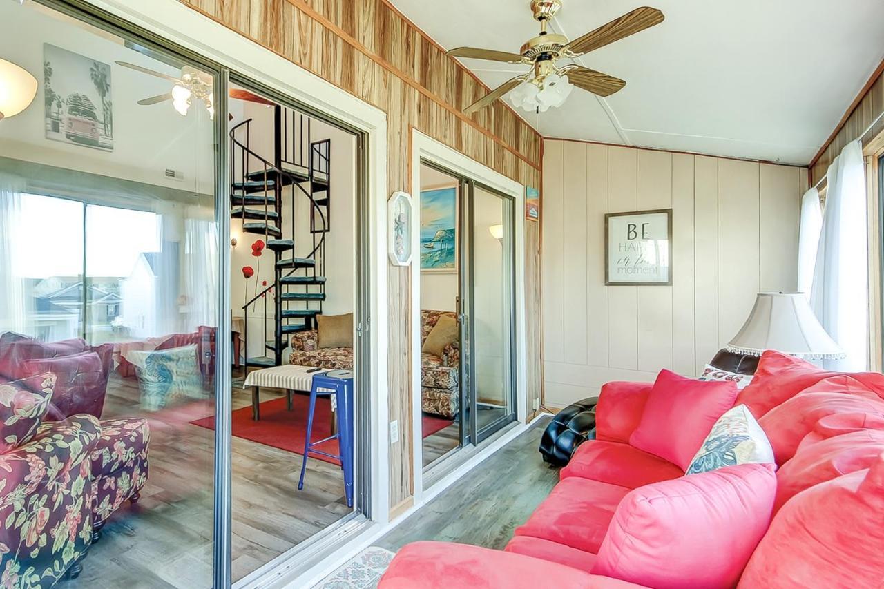 Apartment Fairway Village - B6