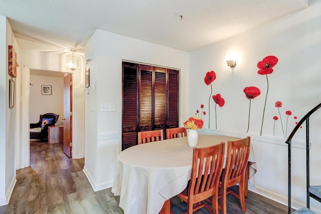 Fairway Village - B6 Apartment