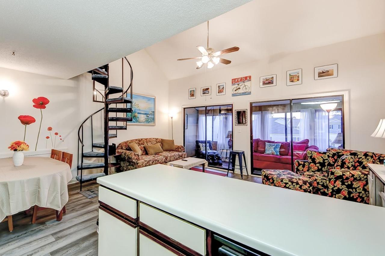 Fairway Village - B6 Apartment *