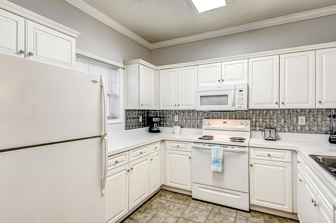 Apartment The Perfect Getaway At Wickham Dr