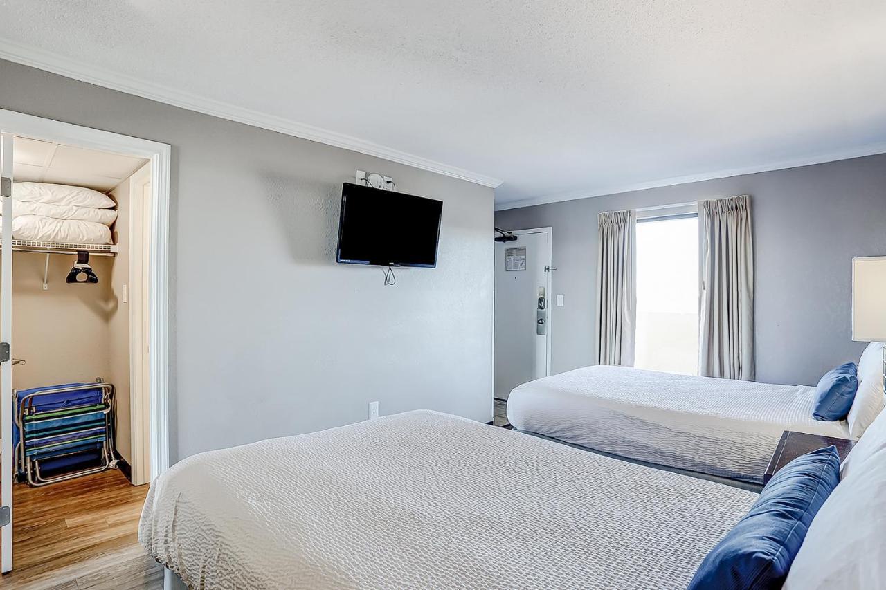 Apartment Caravelle Unit 1502