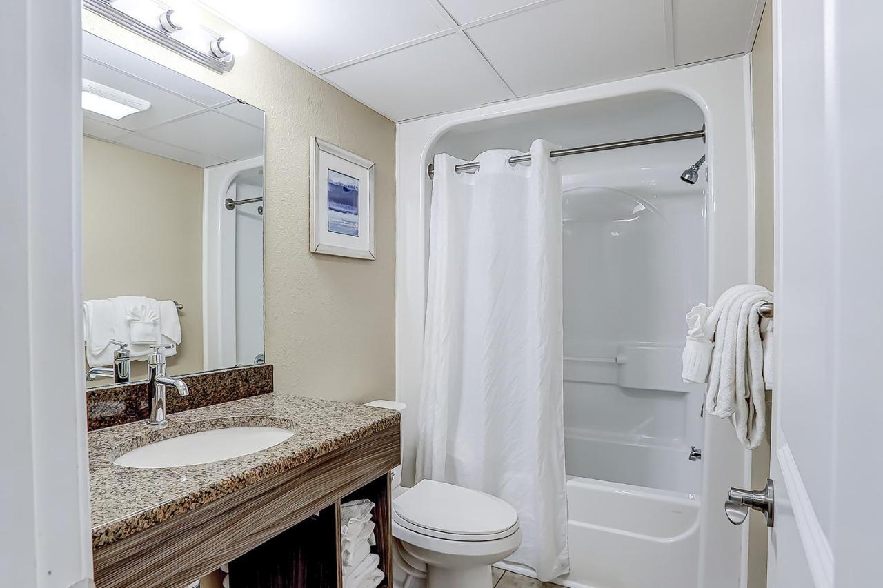 Caravelle Unit 1502 Apartment *