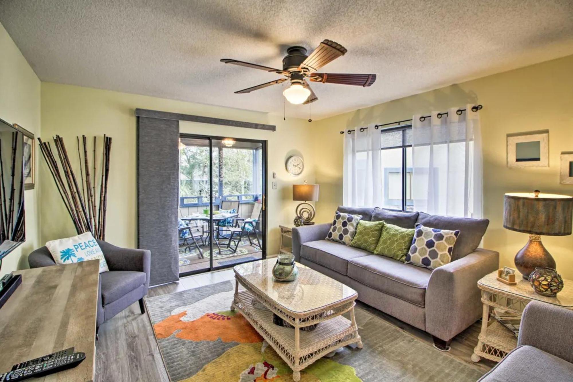 Summertree Village C-12 Apartment *