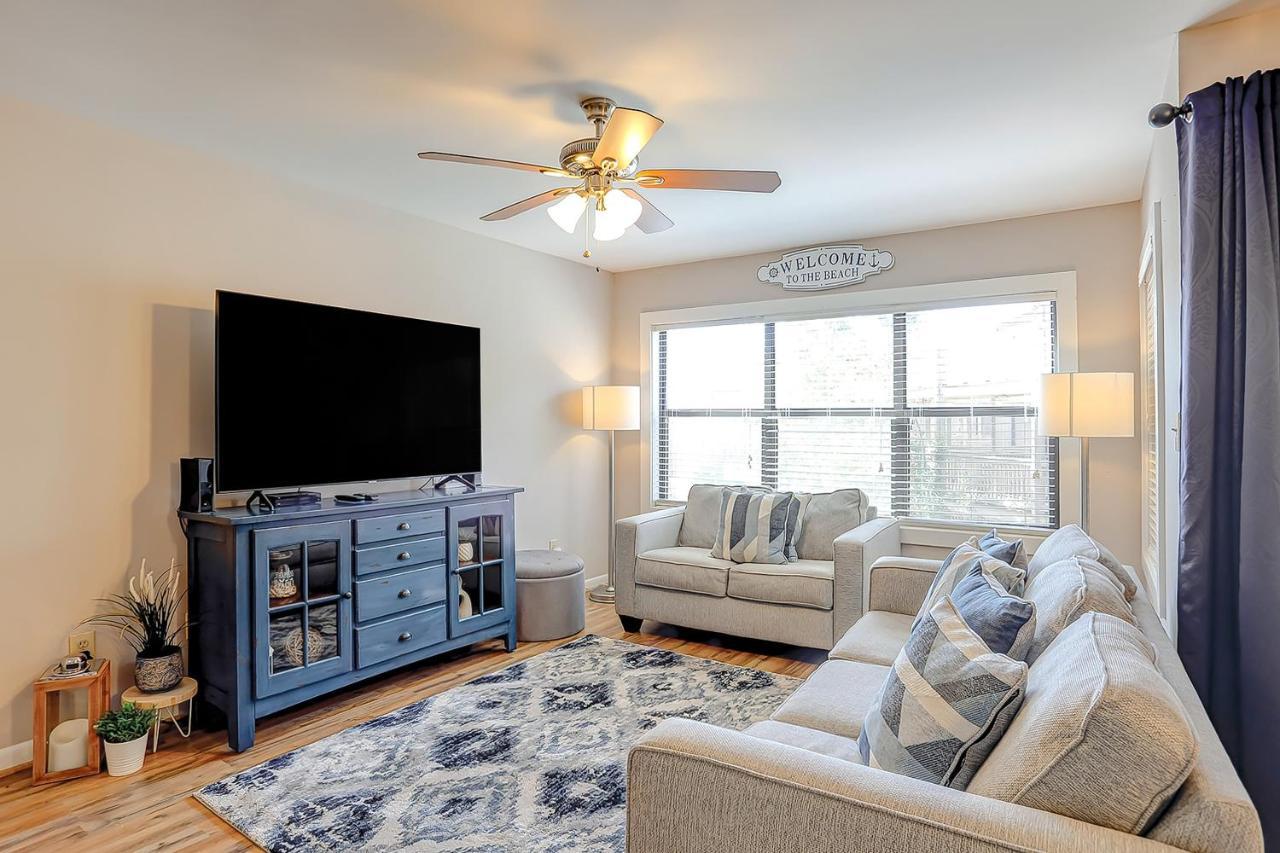 Dunes Pointe B-11 Apartment