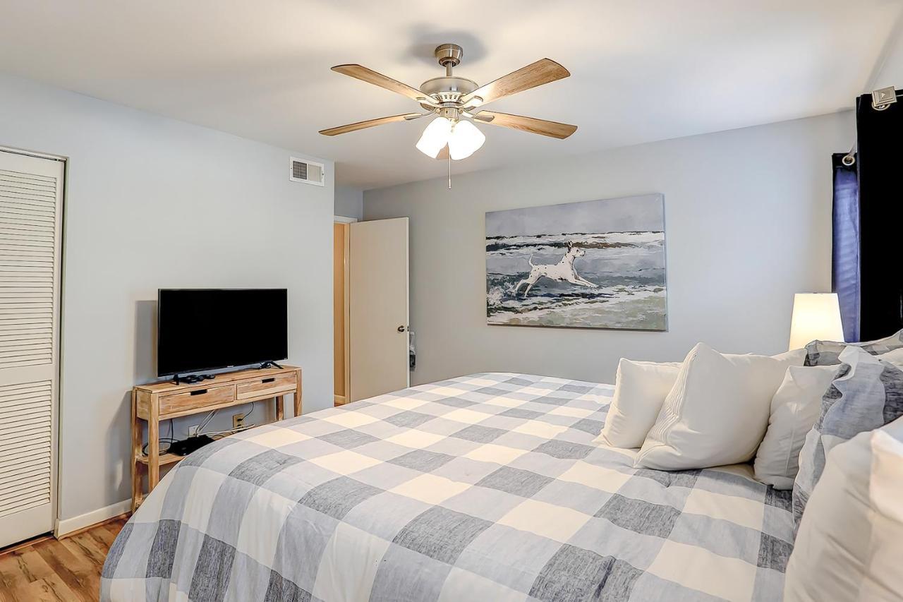 Dunes Pointe B-11 Apartment