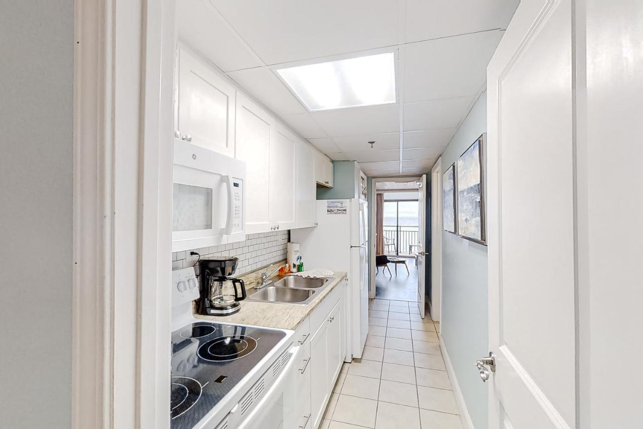 Apartment Caravelle Resort, Unit #945 *