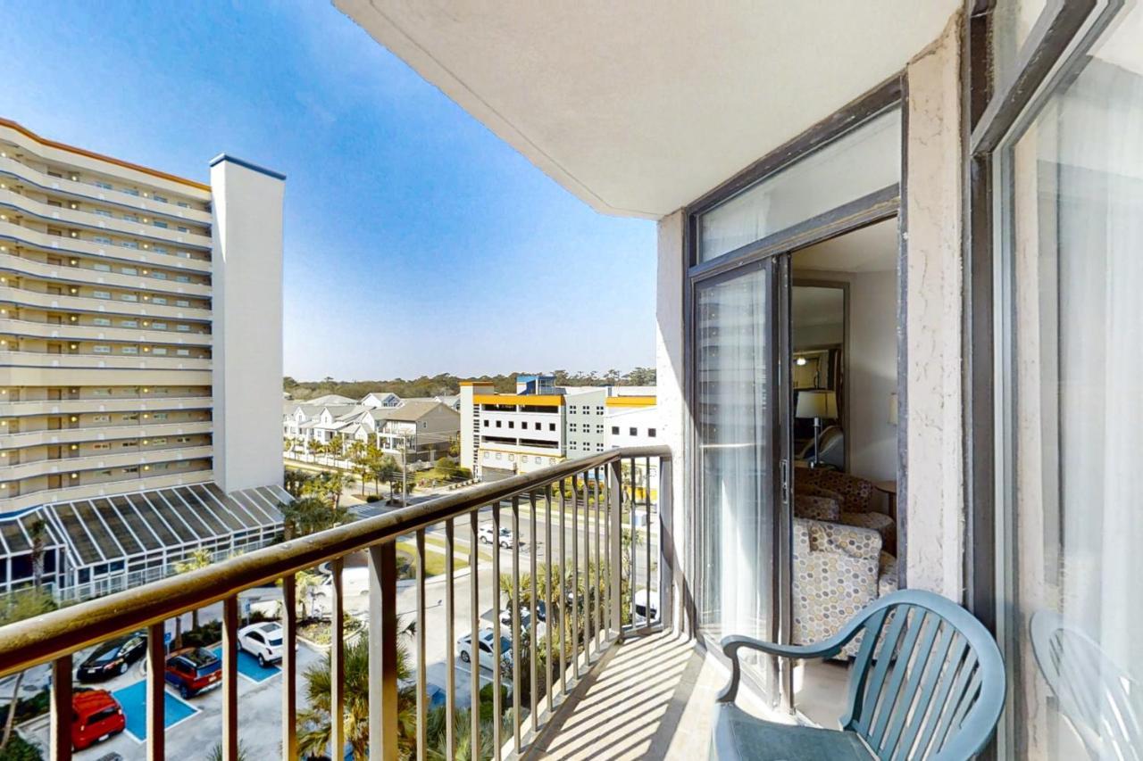 Beach Colony 615 *