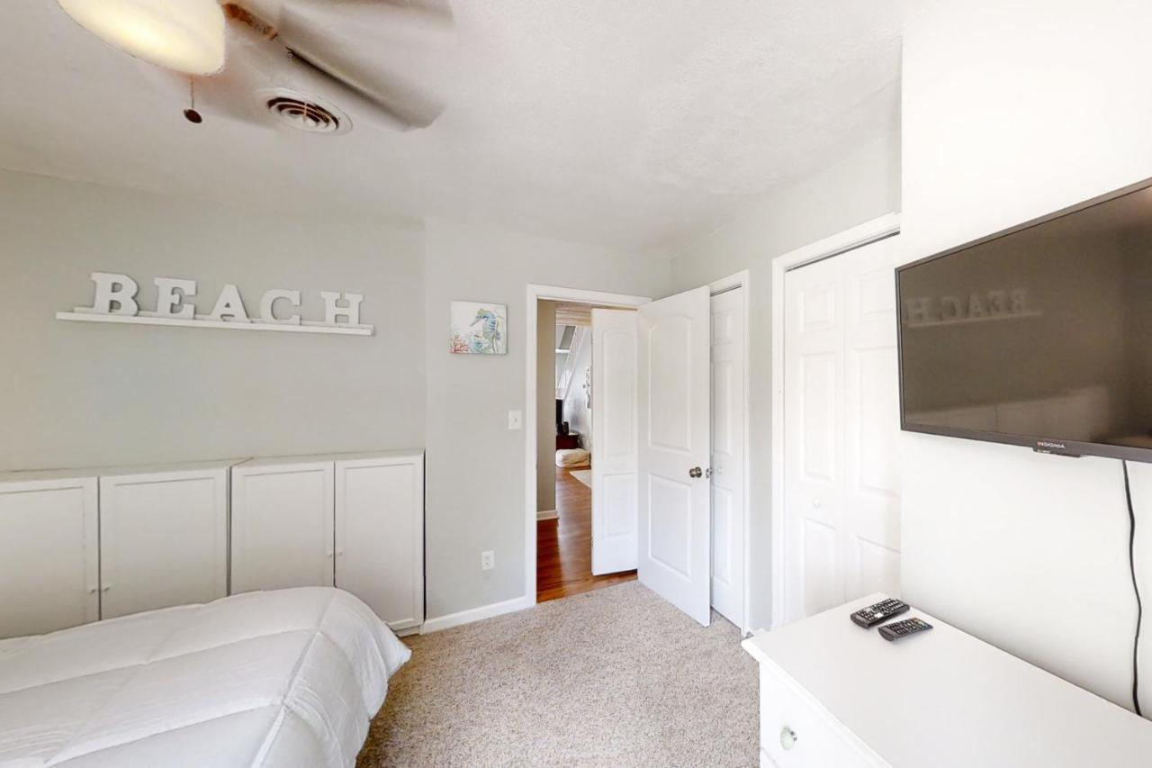 Greystone 203 Apartment