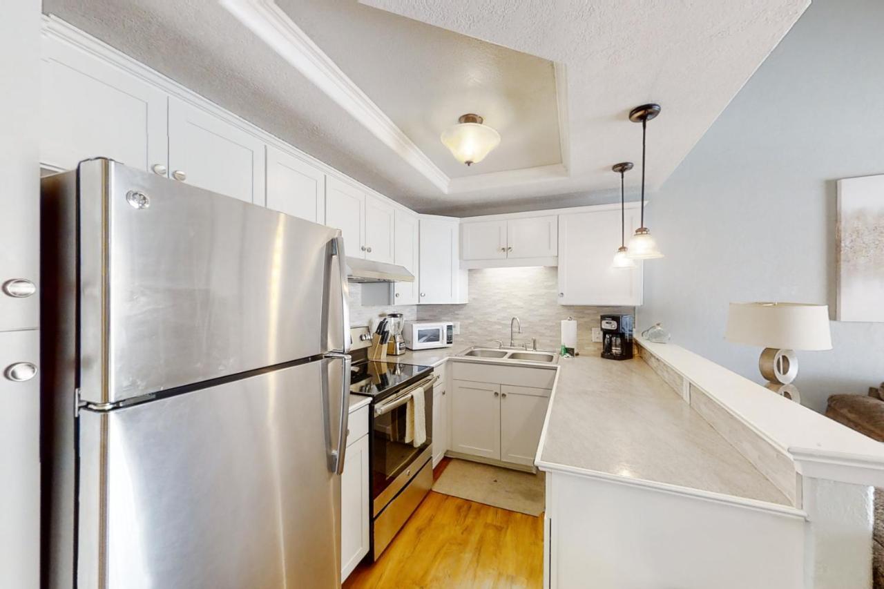 Greystone 203 Apartment *