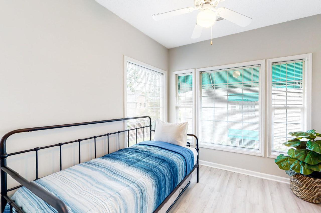 Savannah Shores 7 Apartment