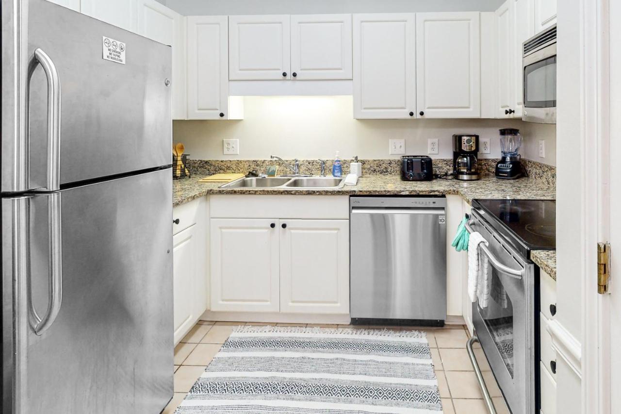 Apartment Savannah Shores 7 *