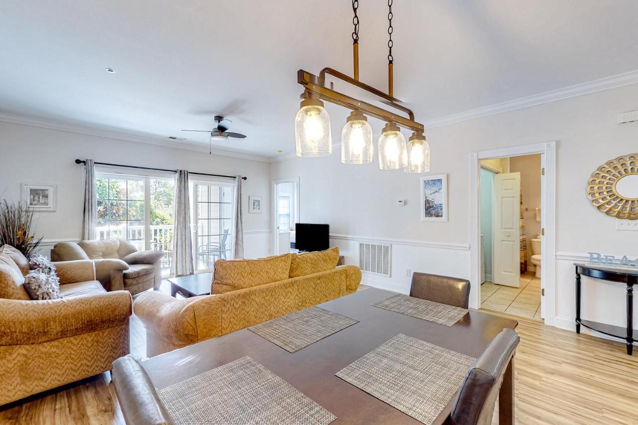 Magnolia North, Unit 202