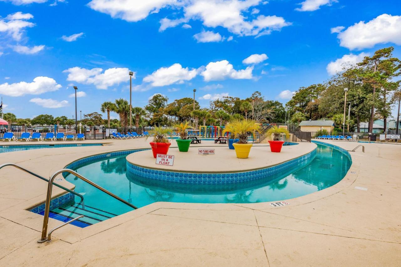 Sunny Coastal Apartment Myrtle Beach