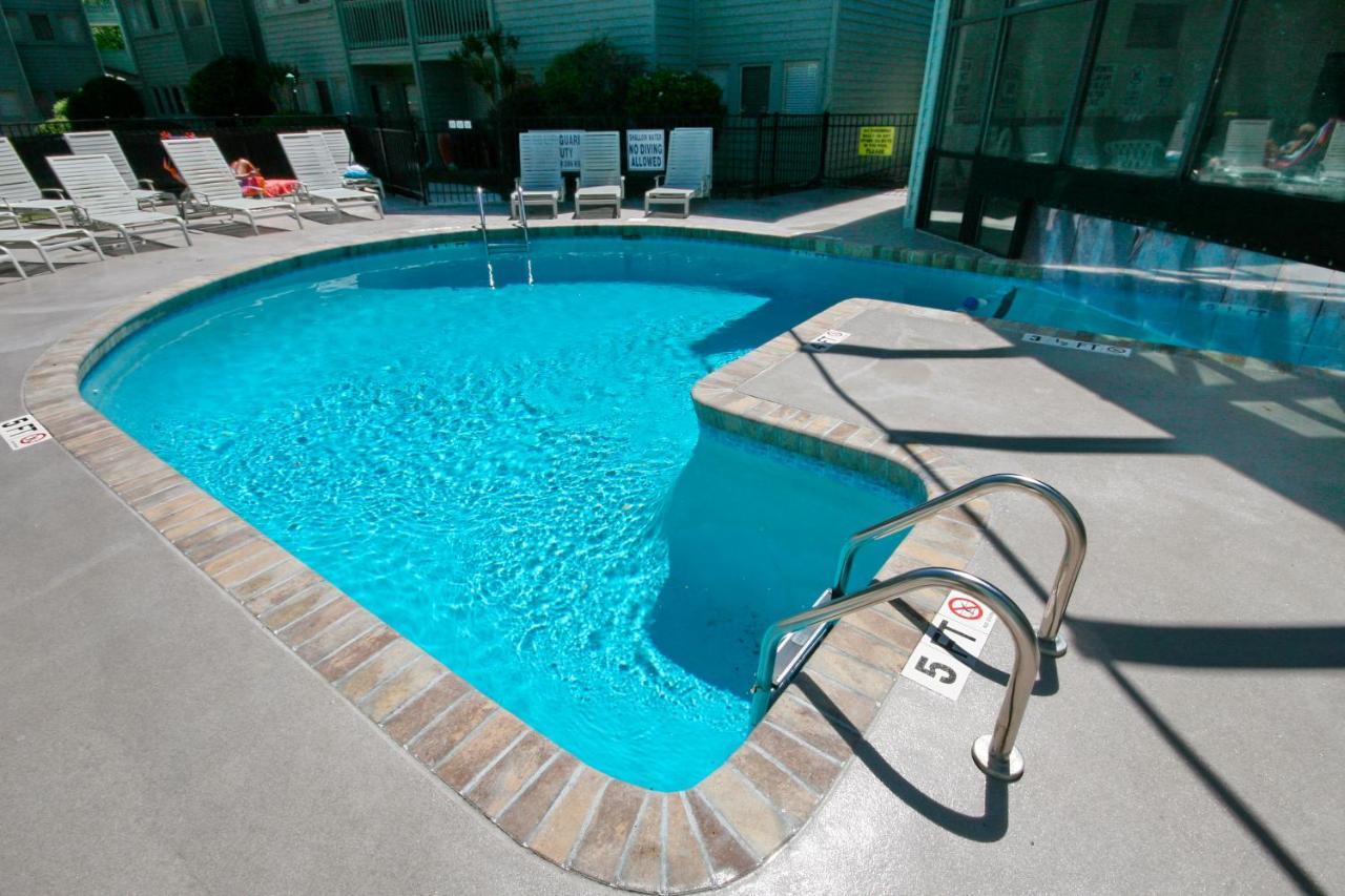 On The Beach 2 Bed 2 Bath 3rd Floor * Myrtle Beach