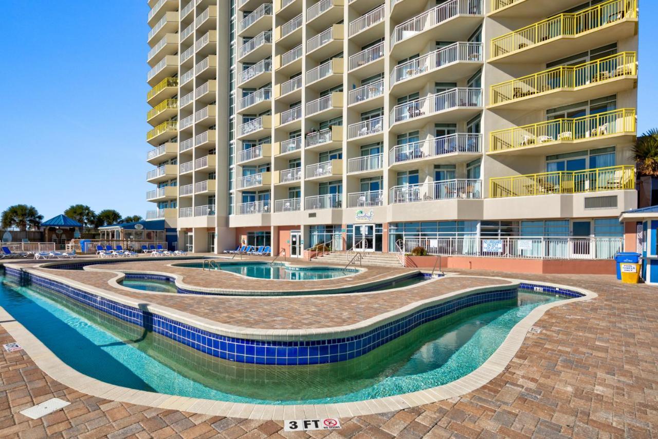 Apartment Bay Watch 0536