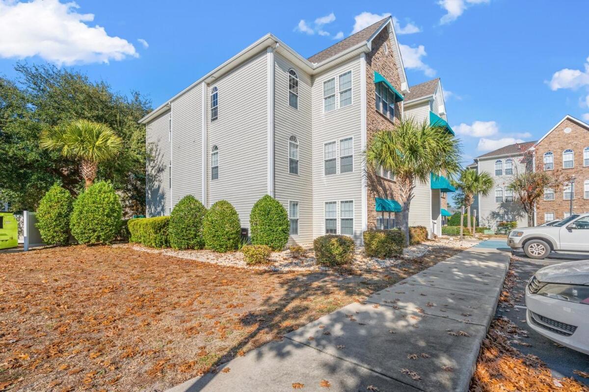 Coastal Living At Its Best! Apartment *