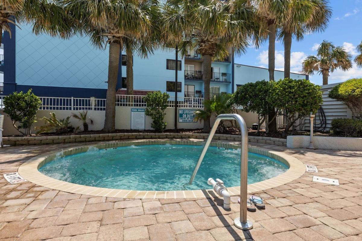The Strand, 1br Oceanfront, 4ppl Myrtle Beach