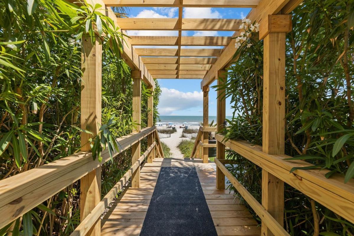 The Strand, 1br Oceanfront, 4ppl Apartment Myrtle Beach