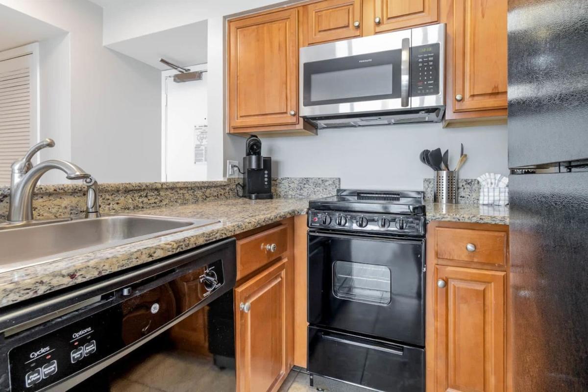 The Strand, 1br Oceanfront, 4ppl Myrtle Beach
