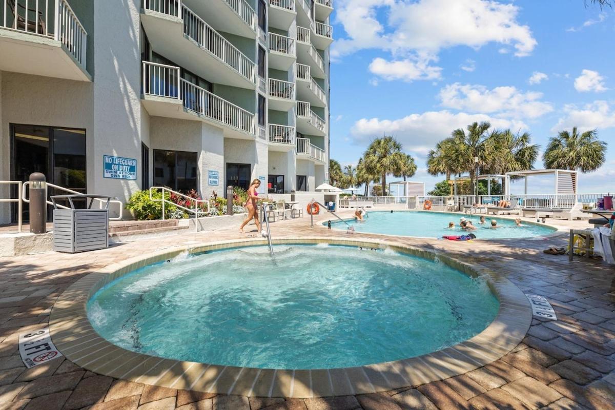 The Strand, 1br Oceanfront, 4ppl Apartment