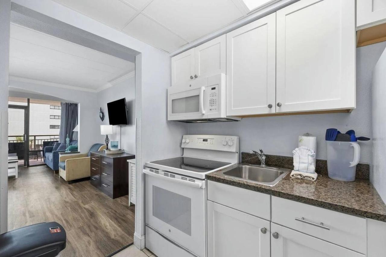 Coastal Paradise Ocean View Cr 3rd Floor *