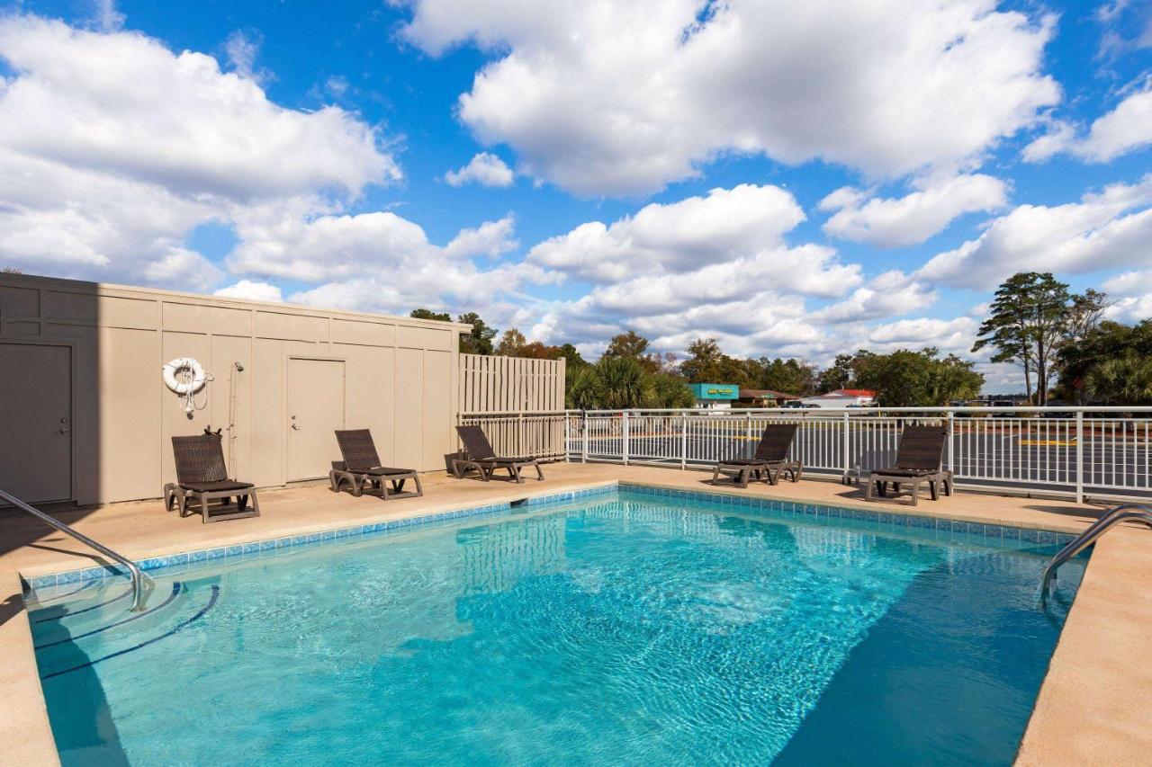 Super 8 By Wyndham Myrtle Beach/market Common Area 2* Myrtle Beach