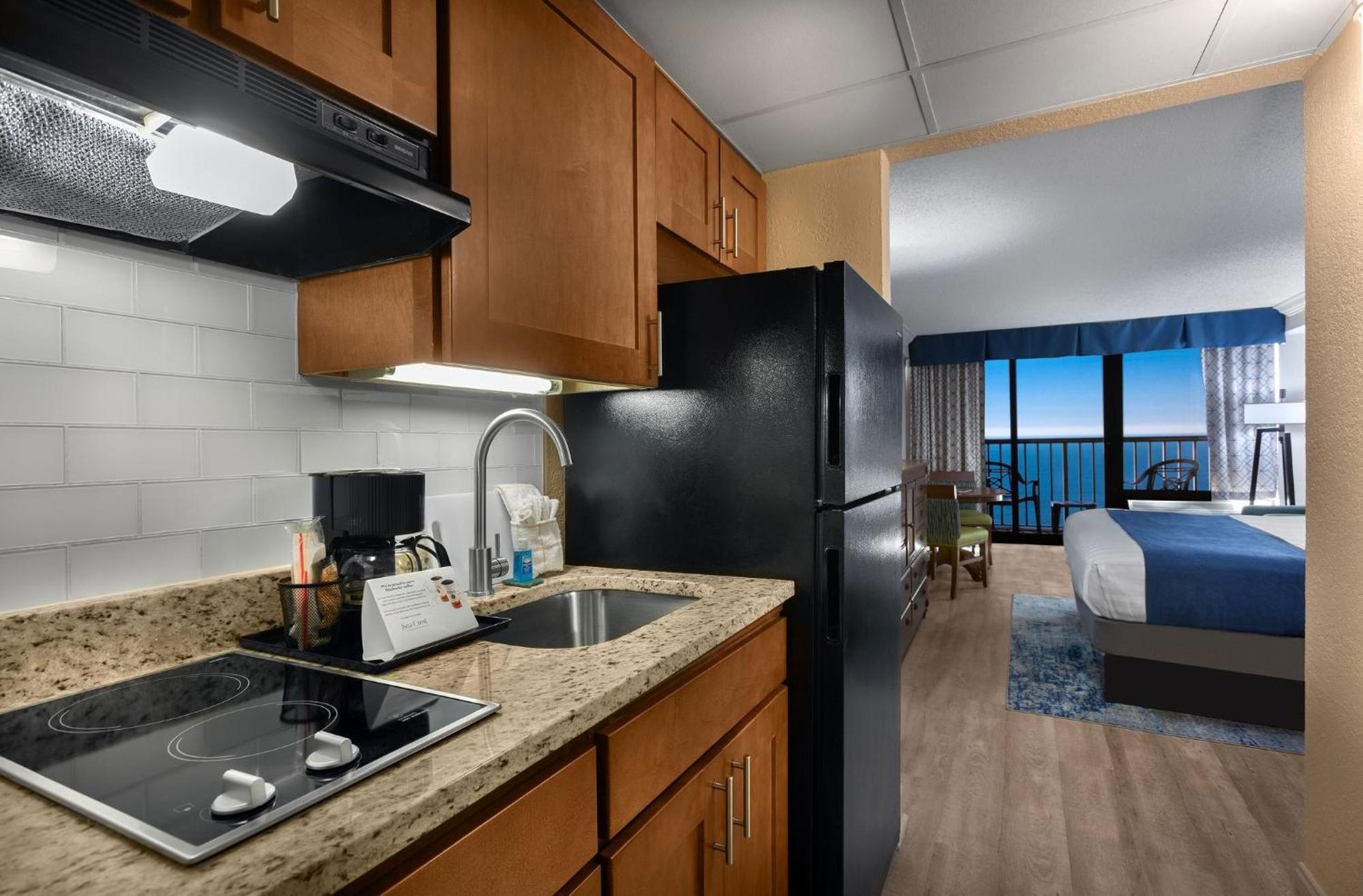 Resort Sea Crest Oceanfront 3*