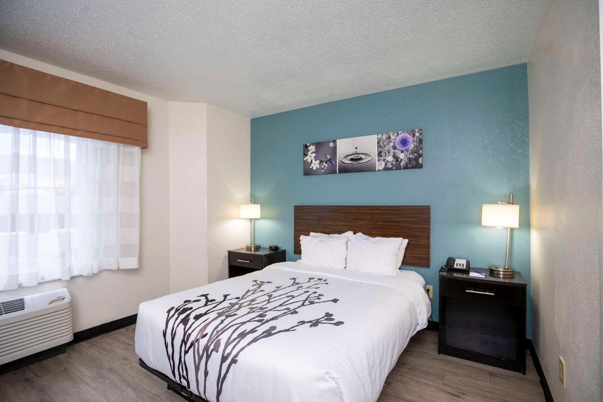 Hotel Sleep Near Outlets