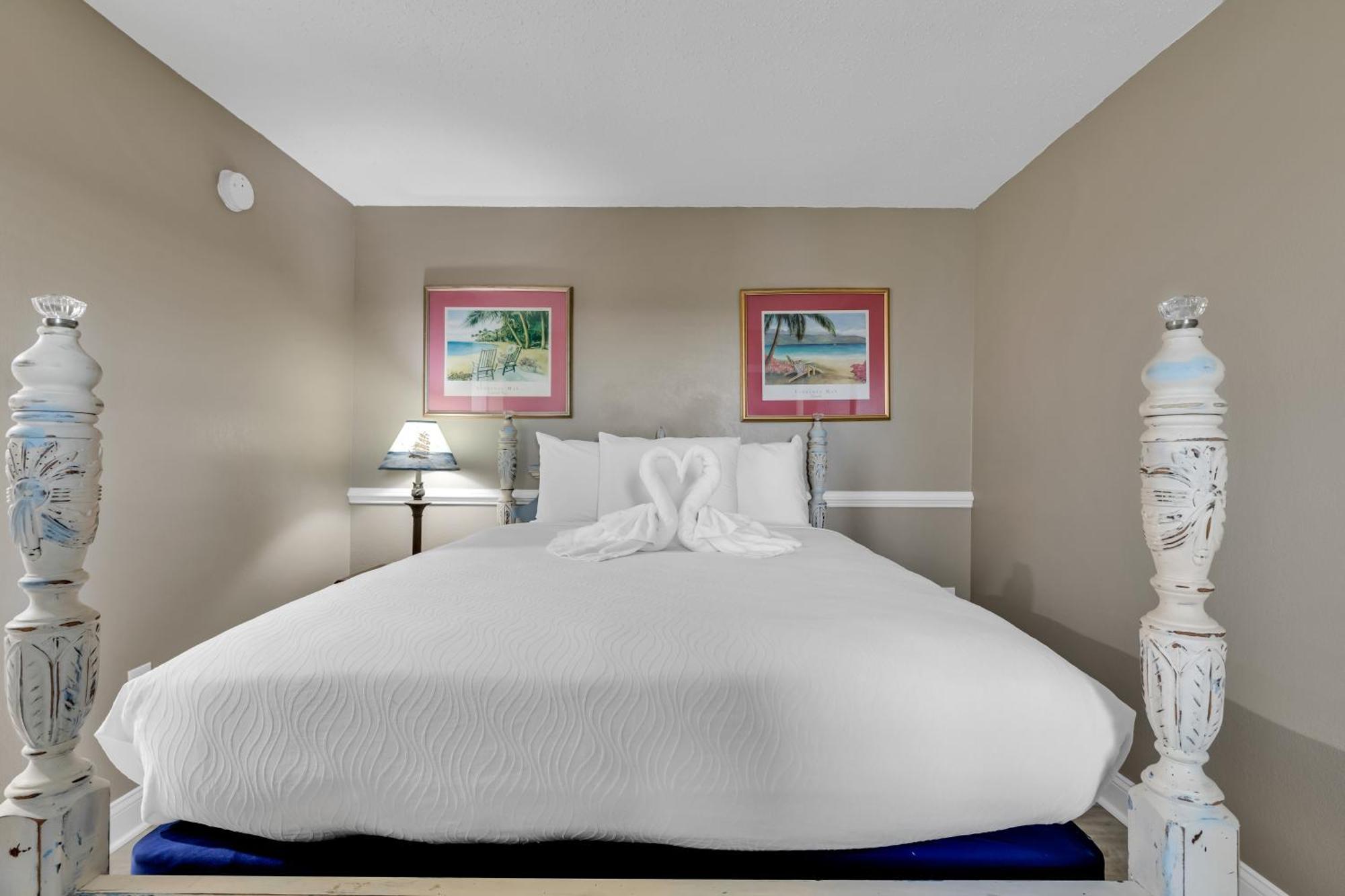 Hosteeva Stunning Oceanfront Views W Pool Atlantica Towers Apartment *
