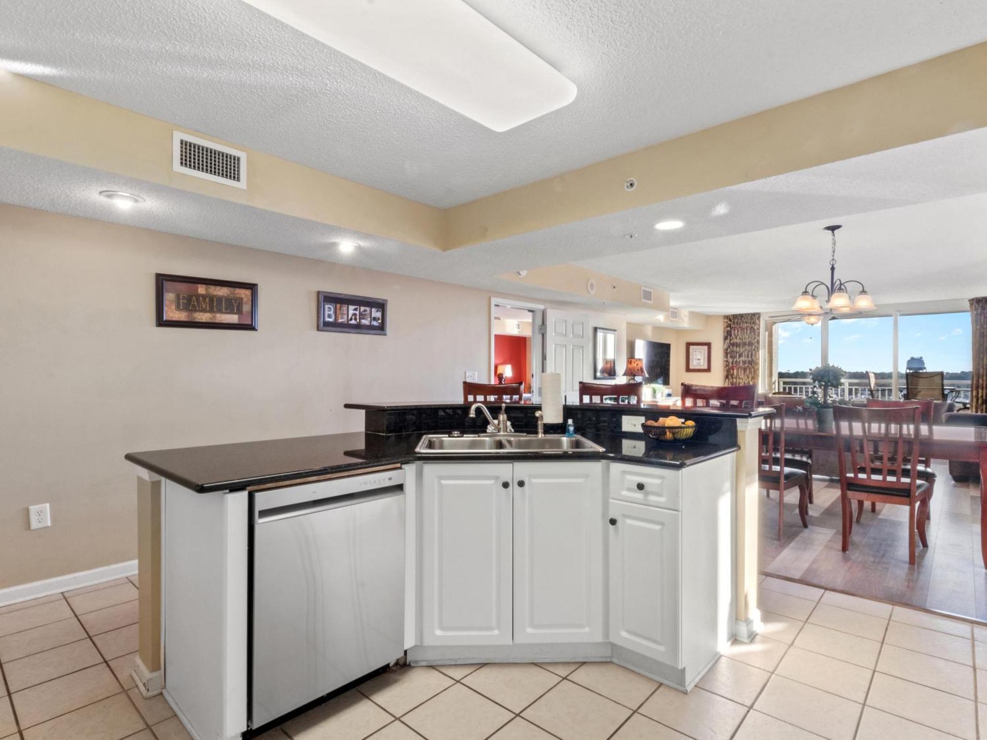 Apartment Yacht Club #1- 1005 Myrtle Beach