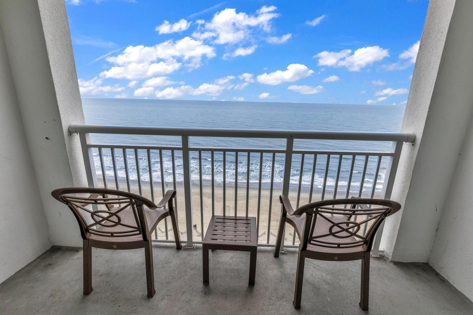 Oceanfront 1 Bedroom Dream At Camelot Myrtle Beach