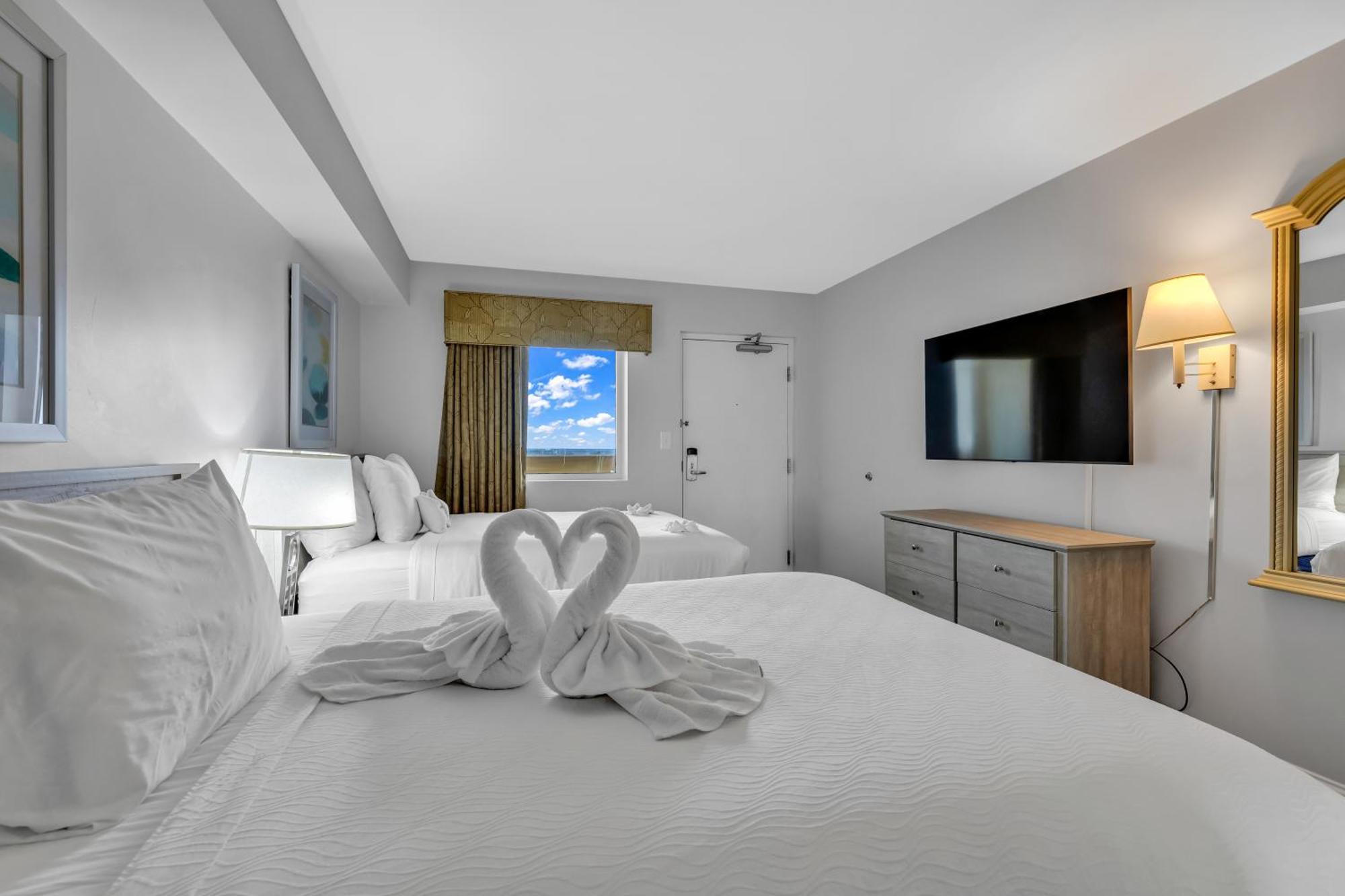 Oceanfront 1 Bedroom Dream At Camelot Apartment