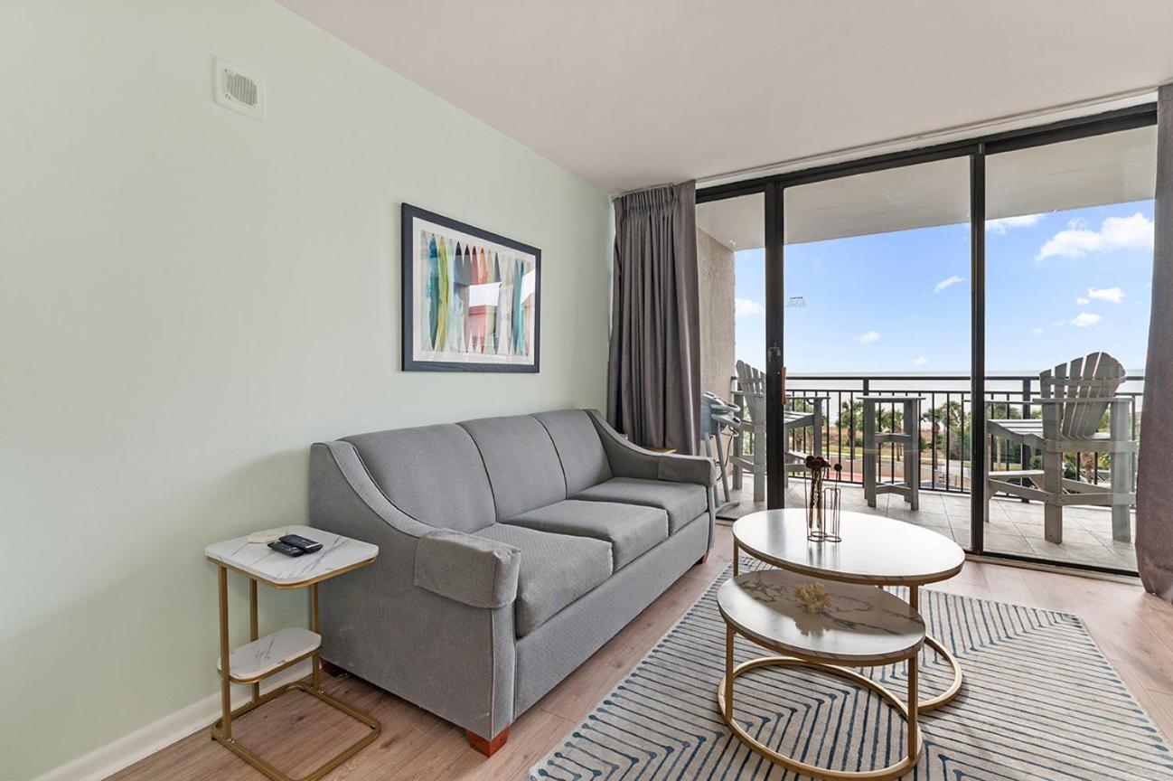 Palms - Oceanfront Renovated King Bed Sauna * Myrtle Beach