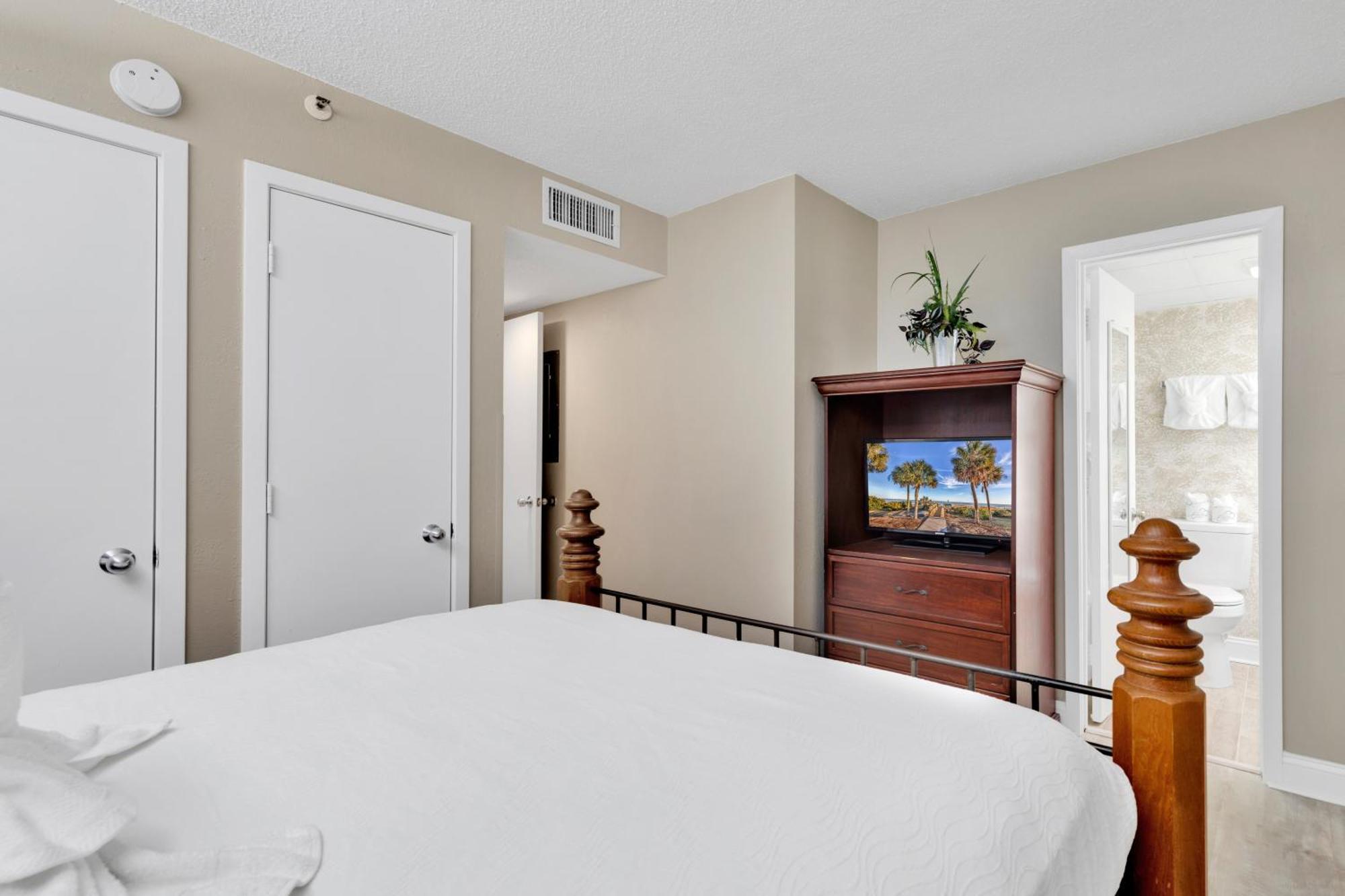 Hosteeva Stunning Oceanfront Views W Pool Atlantica Towers