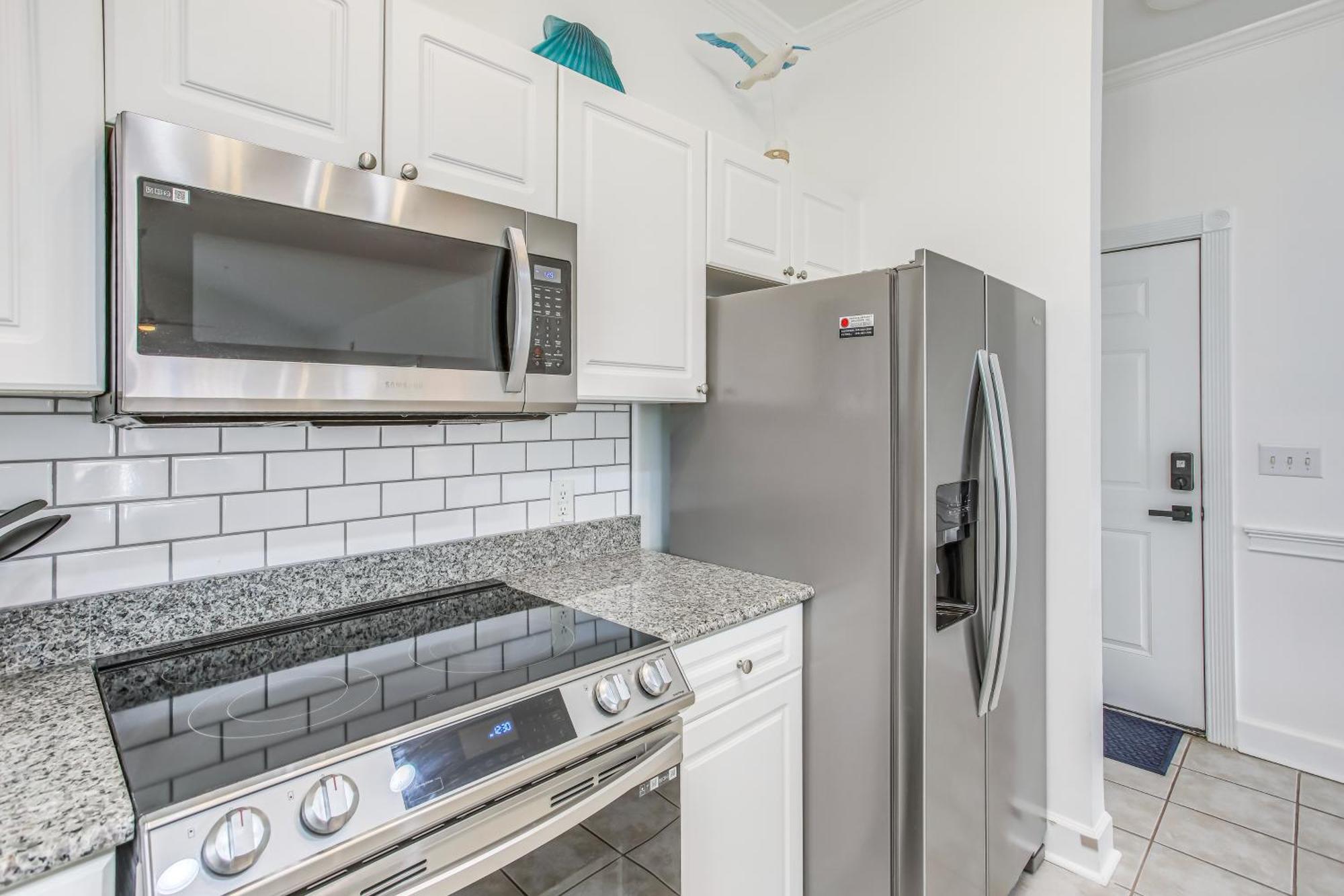 Sunny Myrtle With Community Pool Access! Apartment *