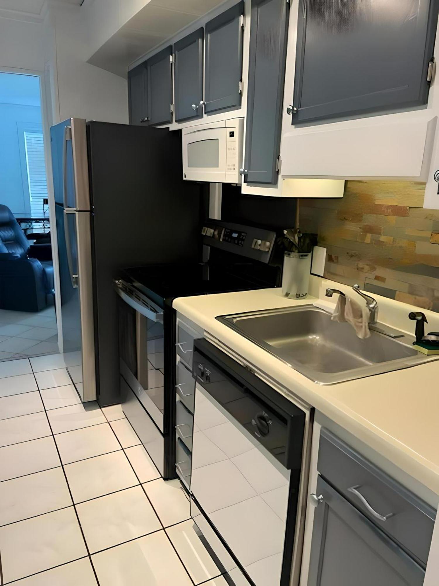 Sands Club 406, W/ Balcony + Access! Apartment Myrtle Beach