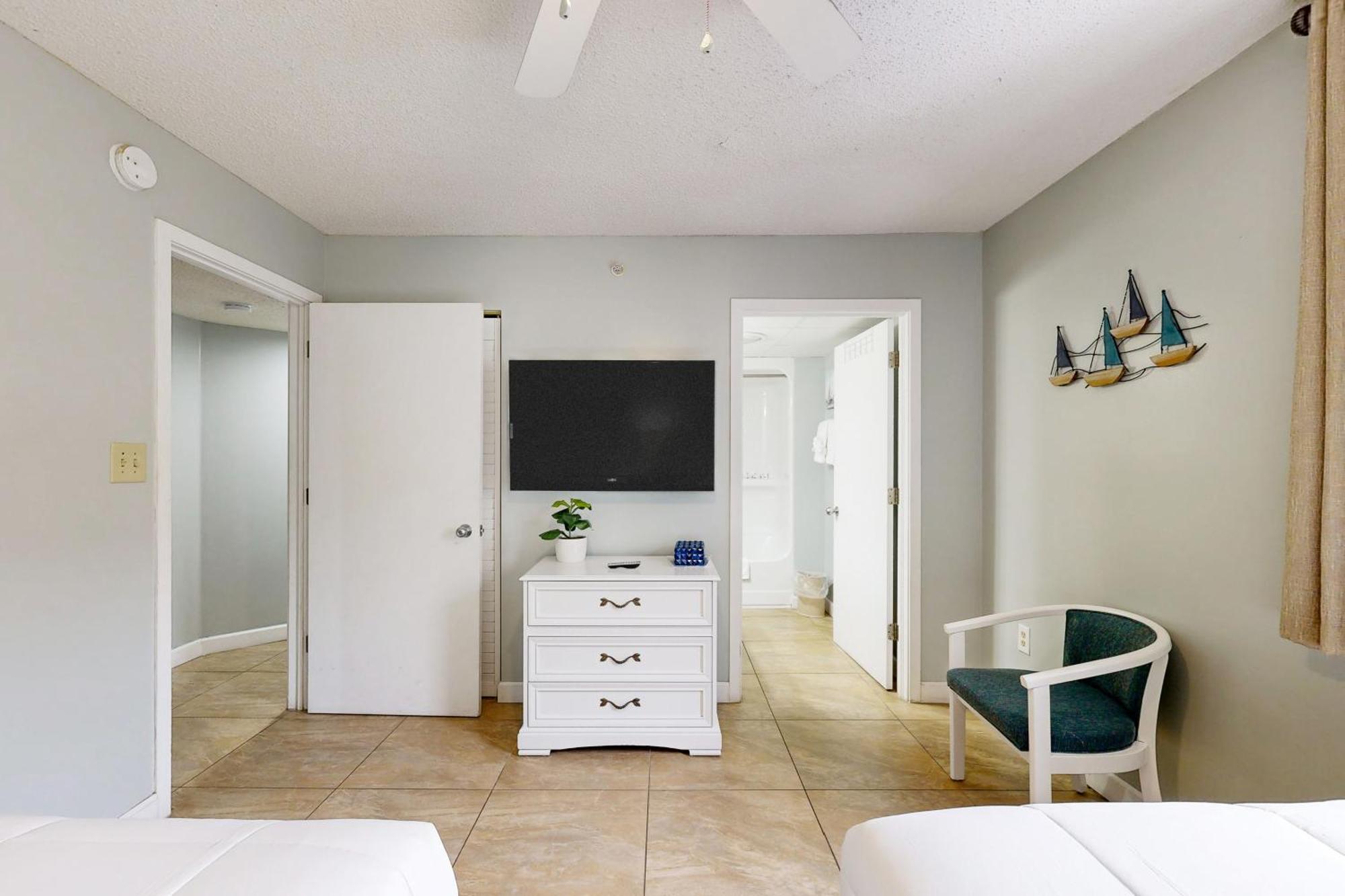 Dunes Resort, Unit #910