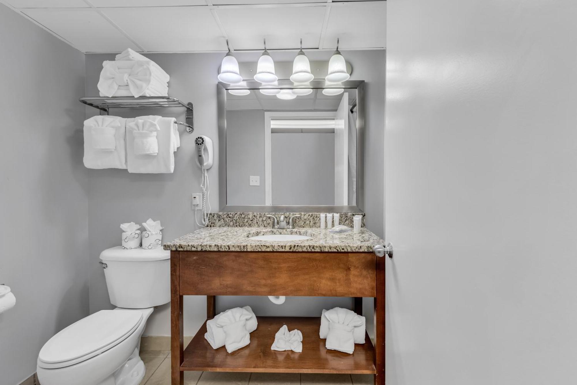 Apartment Oceanfront 1 Bedroom Dream At Camelot *