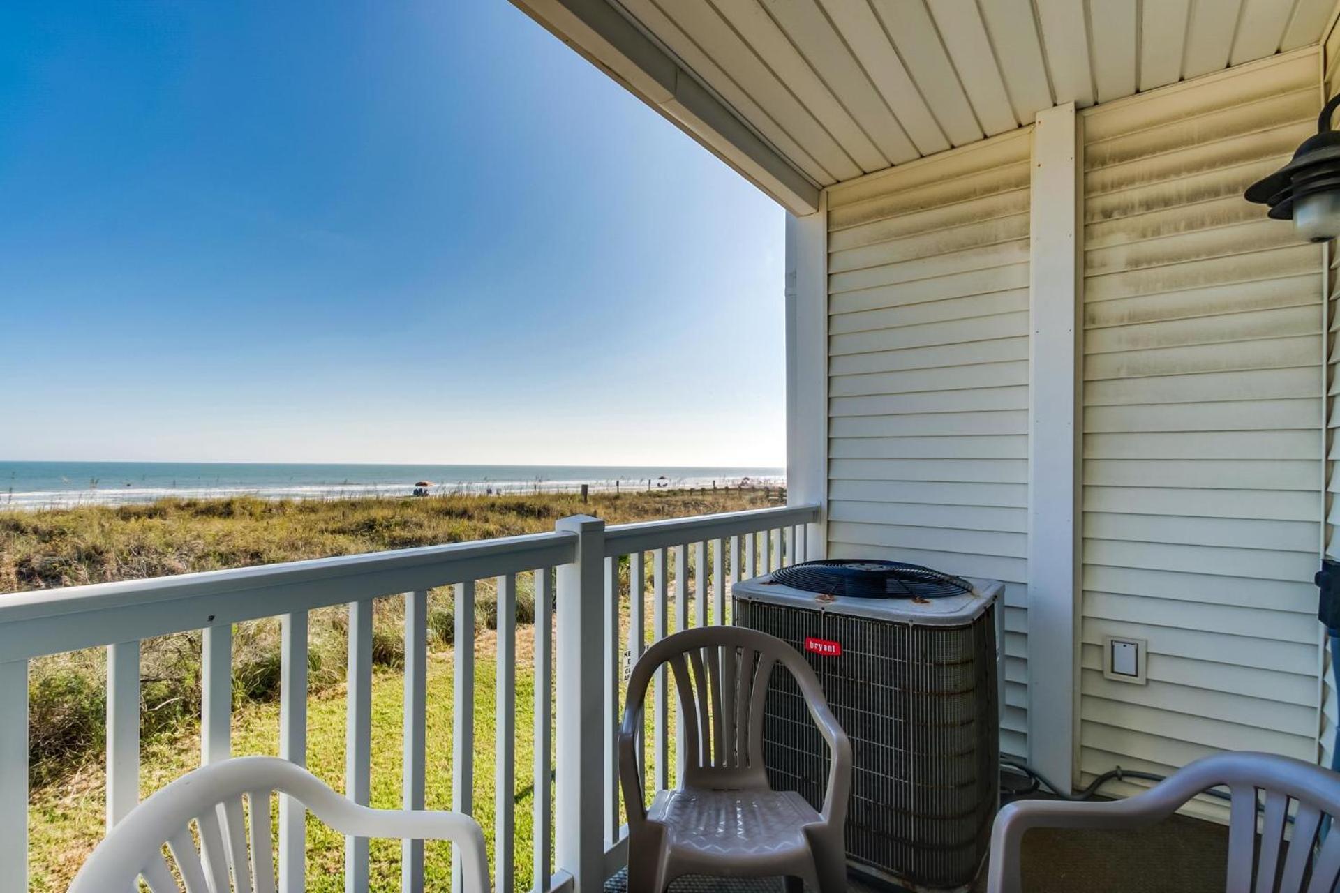 Ocean Pier I 108 - Oceanfront - Windy Hill Section Holiday home