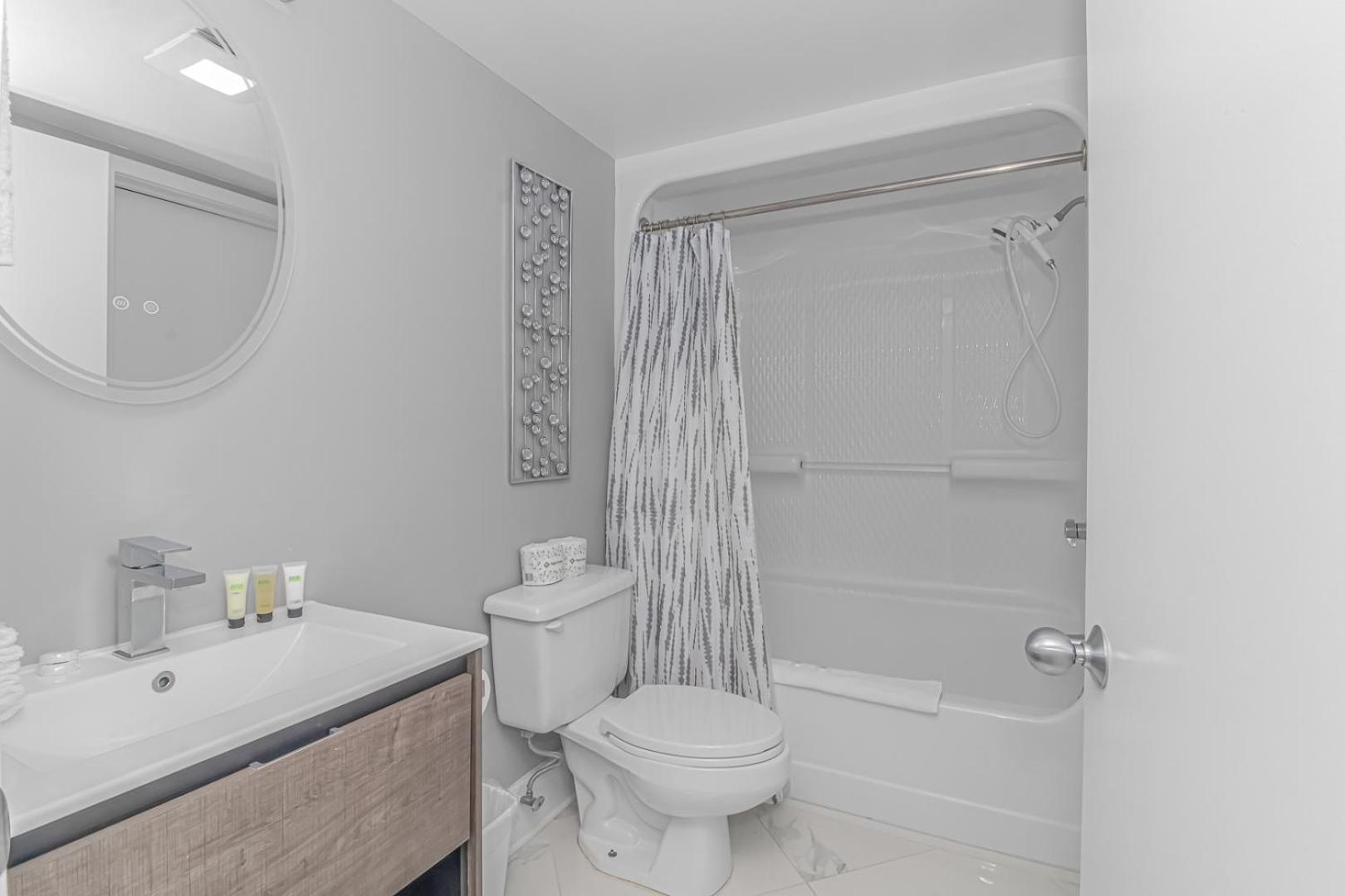 Holiday home Newly Renovated, Oceanfront, 2 Bedroom - Atlantica 452 *