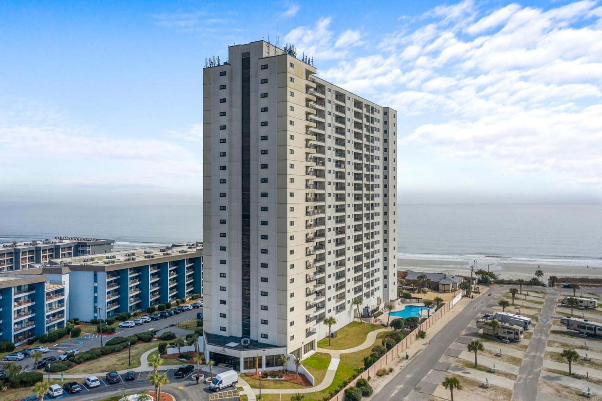 Cozy Couples Retreat, Oceanview Studio Apartment Myrtle Beach