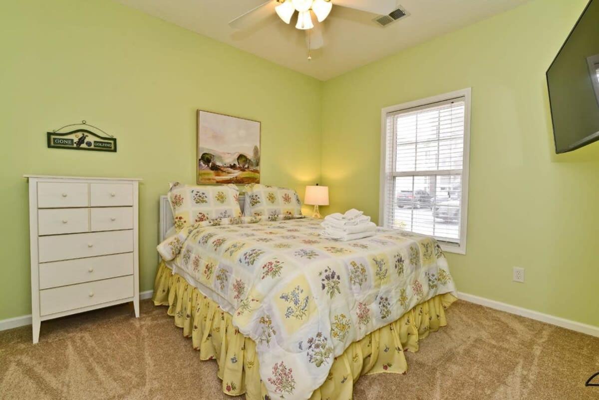 Cherry Grove Close To W Pool Holiday home