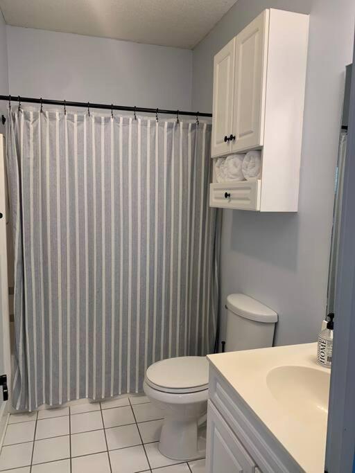 2bd/2ba. Of Both Worlds. & Golf