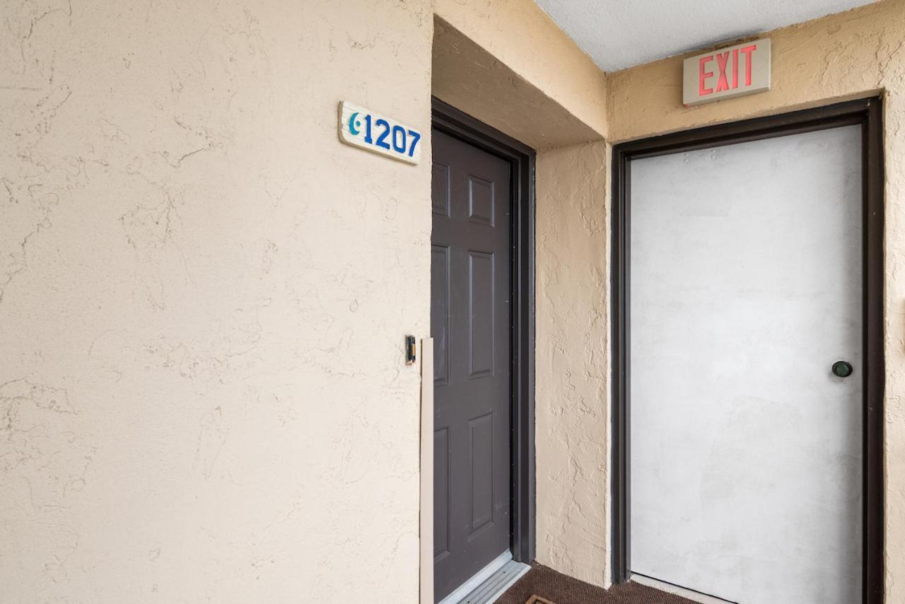 Surf Master, Unit 1207 Holiday home
