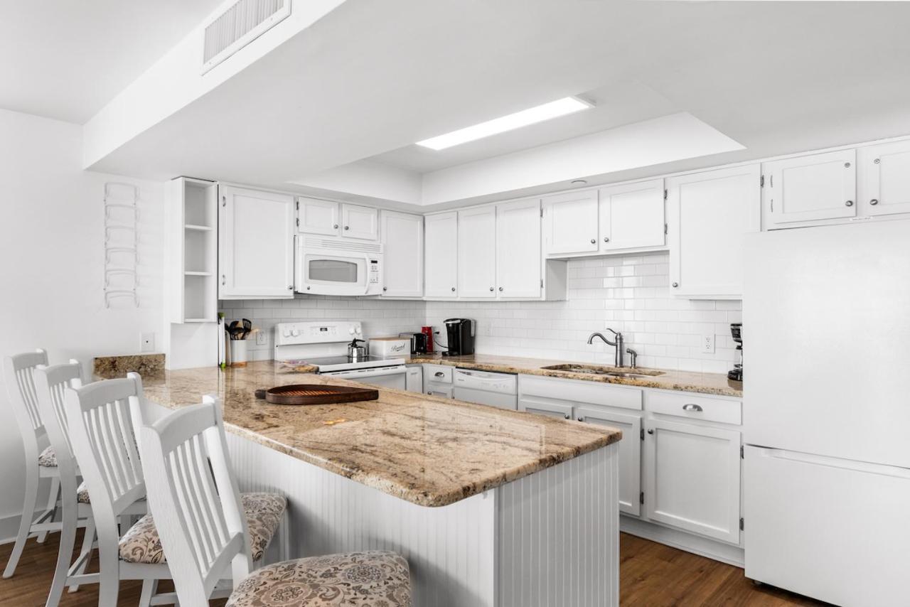 Surf Master, Unit 1207 Holiday home *