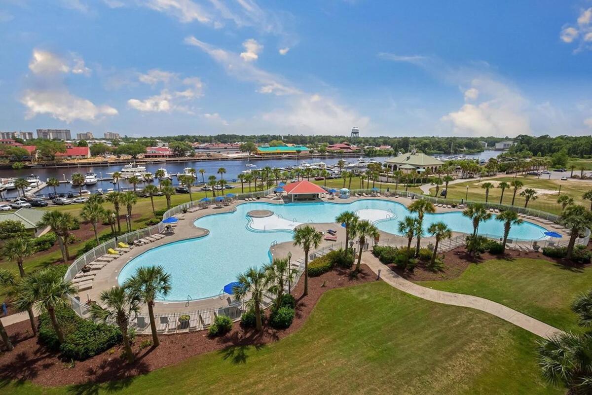 Huge 15000sf Pool Modern At Barefoot * Myrtle Beach