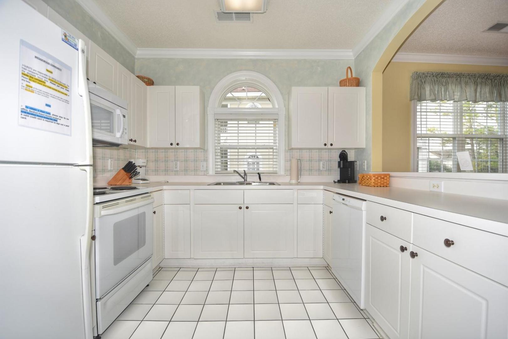 521 Wedgewood Apartment *