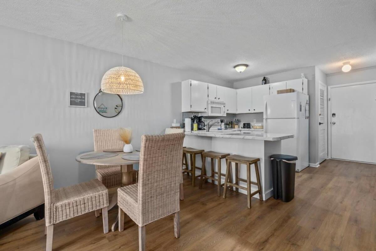 Beachfront Ocean View W Pool & Comfy Beds Holiday home Myrtle Beach