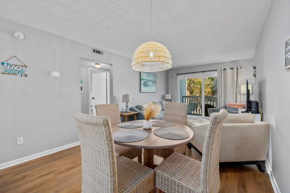 Beachfront Ocean View W Pool & Comfy Beds Holiday home Myrtle Beach